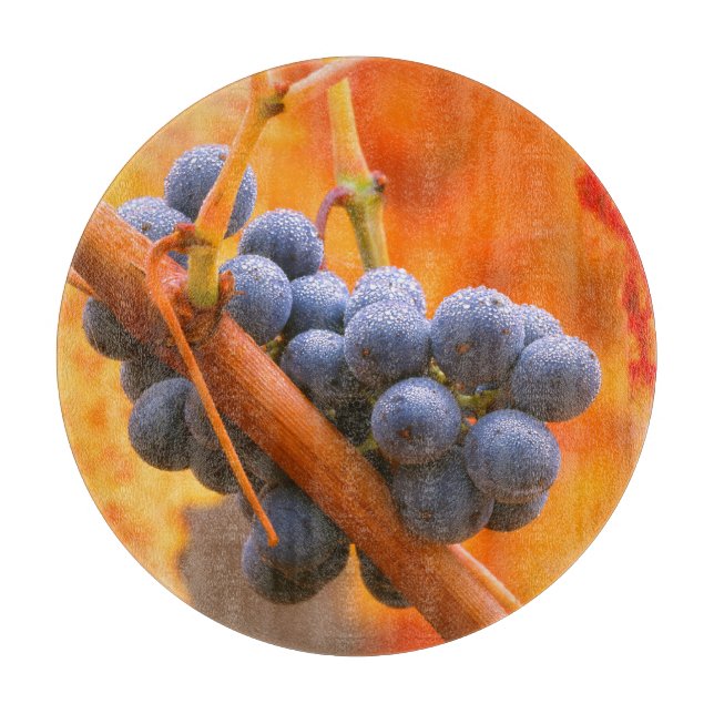 Planche À Découper Raisin de vigne dans le vignoble (Devant)