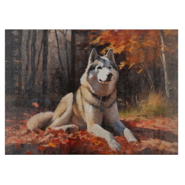 Planche À Découper Siberian Husky dans les feuilles d'automne chute i (Devant)