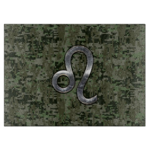 Planche À Découper Symbole de Leo Zodiac sur Camo numérique Woodland