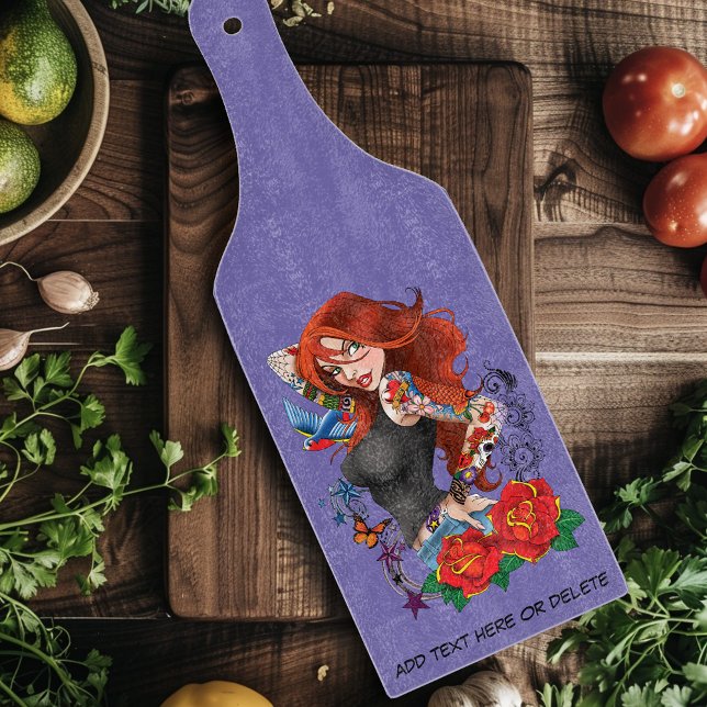Planche À Découper Tatouages de femme rousse (Créateur téléchargé)