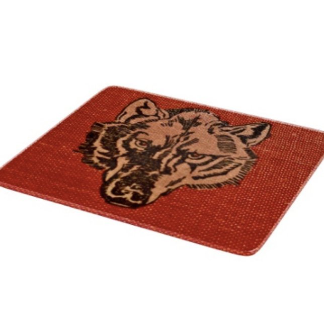 Planche À Découper Tête de loup sur fond rouge  (Wolf Head on Red  Design glass cutting board hand-pressed tempered glass five different sizes.
)