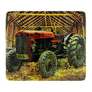 Planche À Découper Tracteur rouge antique Grange rustique