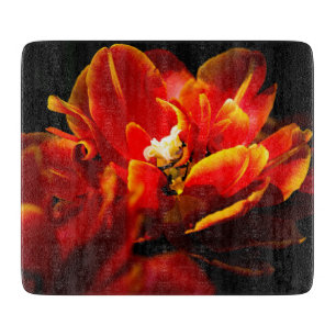 Planche À Découper Tulipes rouges sur fond sombre