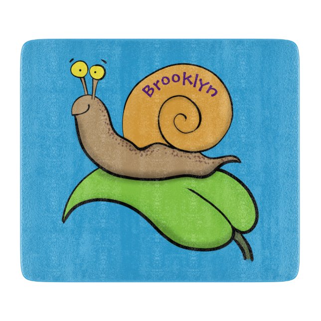Planche À Découper Un mignon escargot heureux sur une illustration d' (Devant)