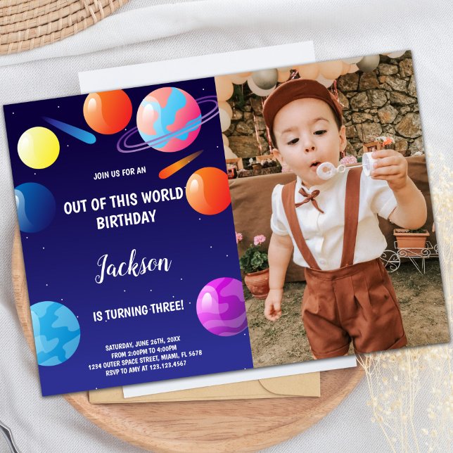 Planètes Invitations d'anniversaire violet avec ph (Planets Birthday Invitations Purple with photo)