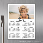 Plaque Aimantée Effaçable Calendrier avec photo - Vue de l'année complète<br><div class="desc">Ajoutez une photo de famille à ce calendrier 2024. Le calendrier est une vue de base de l'année en noir et blanc. Un article très utile pour l'école ou le bureau à domicile. Une recherche standard pour votre bureau à domicile ou casier scolaire. Cela montre une vue de l'année complète...</div>