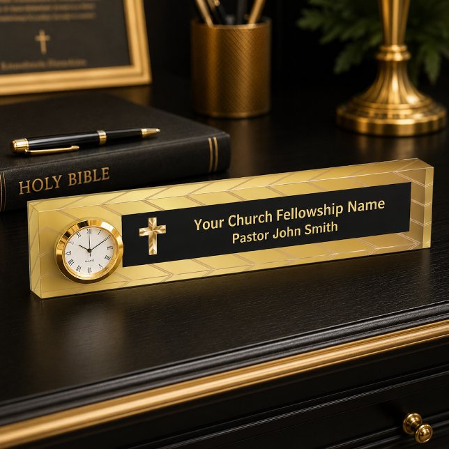 Plaque de bureau de pasteur d'église élégante en o (This product is created with a gold simulated effect, no foil is in the cross or gold background.)