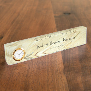 Plaque de bureau en marbre blanc avec horloge