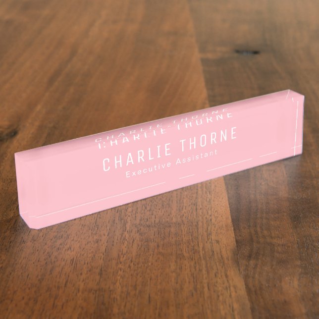 Plaque de bureau rose pâle avec nom et titre de po (Taille)