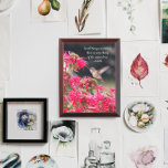 Plaque de citation philosophique Aristote de colib<br><div class="desc">La plaque murale encadrée présente l'image d'un minuscule colibri en vol au-dessus de fleurs roses de baume d'abeille,  ainsi qu'une citation philosophique de l'historien Aristote,  qui nous rappelle à quel point la nature est merveilleuse. Sélectionnez la taille de la plaque murale.</div>