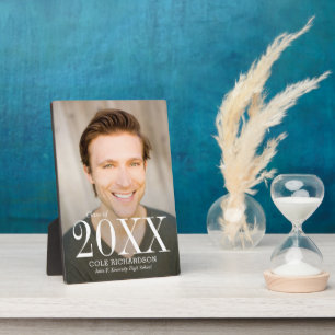 Plaque de graduation de couleur modifiable à temps