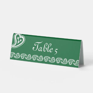 Plaque De Table Cœurs Paisley Sucrés sur un Panneau de Table Vert