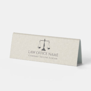 Plaque De Table Crème légère et échelle de justice de lin noir