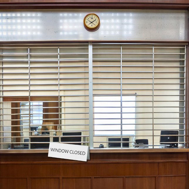 Plaque De Table Fenêtre fermée en blanc (Créateur téléchargé)