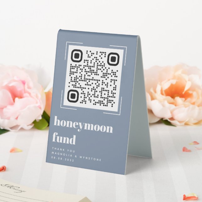 Plaque De Table Fonds de lune de miel Dusty Blue Moderne Code QR (In SItu (Mariage))