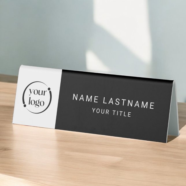 Plaque De Table Logo Moderne Simple avec Nom et Titre (Créateur téléchargé)