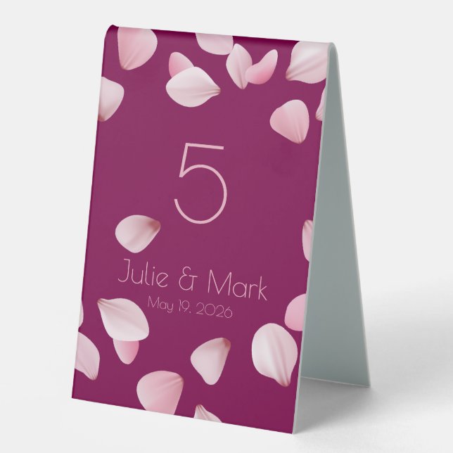 Plaque De Table Mariage de pétales roses romantiques (Recto)