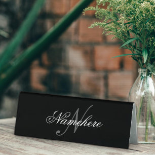 Plaque De Table Monogramme de nom noir et blanc personnalisé uniqu