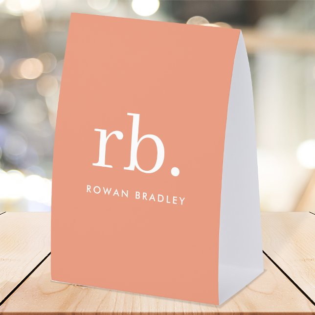 Plaque De Table Porte-nom de table à monogramme | Enseigne de nom  (Feminine stylish coral peach unique monogram paper table tent nameplate sign.)