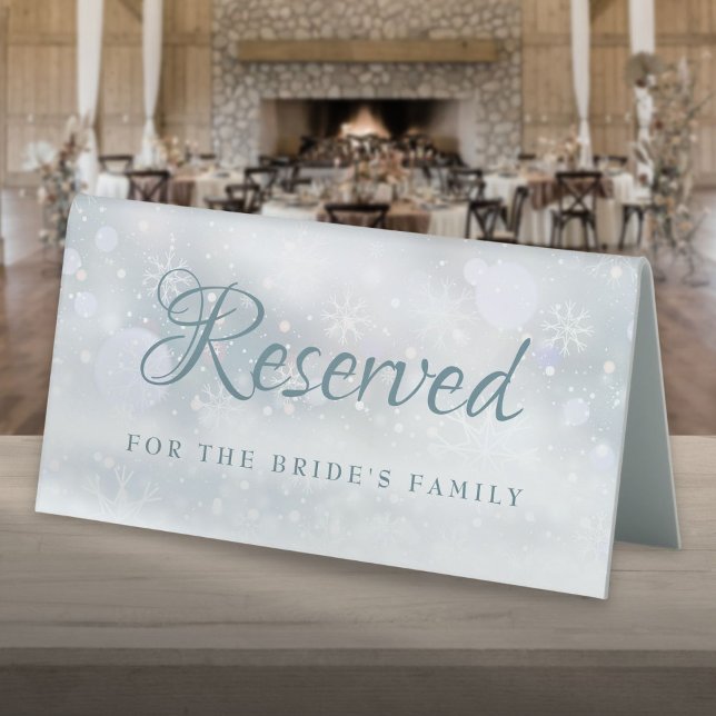 Plaque De Table Snowflakes Mariage d'hiver Réservé (Winter Snowflakes Wedding Reserved Table Tent Sign)