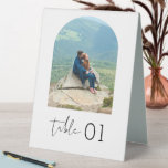 Plaque De Table Tableau photo minimaliste STELLA Numéro 5x7<br><div class="desc">Découvrez le charme captivant de notre collection Stella, méticuleusement conçue pour insuffler à votre baby shower un air de minimalisme moderne et une touche de sophistication pointue. Conçue pour mêler harmonieusement charme bohème et élégance intemporelle, cette collection polyvalente garantit l'élévation de l'esthétique de tout baby shower de style, transformant votre...</div>