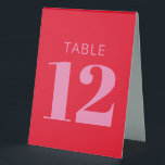 Plaque De Table Typographie audacieuse rose vif et rouge Mariage m<br><div class="desc">Typographie en gras rose vif et rouge Mariage moderne Numéro de table Tente Signal</div>