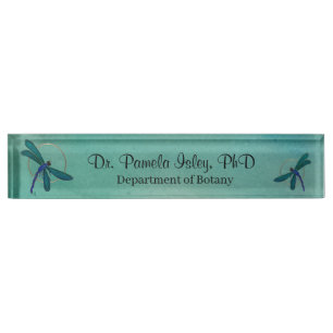 Plaque d'identification de libellule verte et