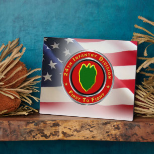 Plaque Photo 24e division d'infanterie "Première à combattre"