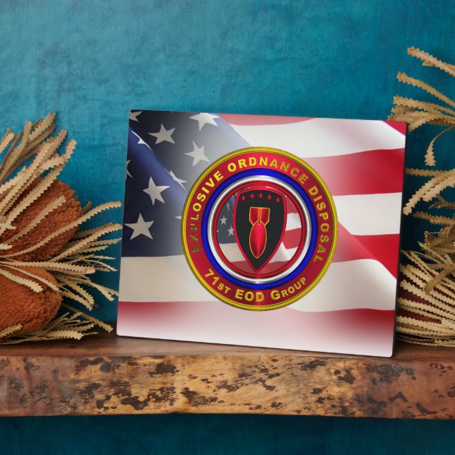 Plaque Photo 71e Groupe d'élimination des munitions explosives (Côté)