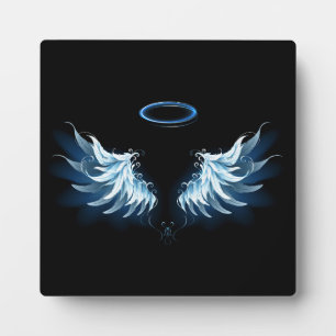 Plaque Photo Ailes d'ange lumineuses bleues sur fond noir