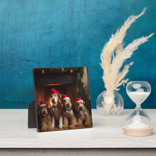 Plaque Photo Airedale près de la cheminée Noël (Insitu)