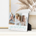 Plaque Photo Aqua | Petits-enfants font vie Grand 3 Photo Colla<br><div class="desc">Créez un cadeau sucré pour une grand-mère ou un grand-père bien-aimés avec cette belle plaque photo collage. "Les petits-enfants font grandir la vie" apparaît dans l'aqua et la calligraphie grise en lettrant sous 3 photos de leurs petits-enfants.</div>