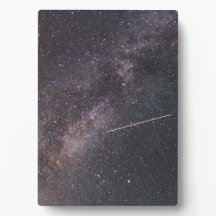 Avion traversant la Voie lactée (2024)