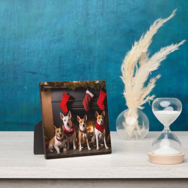 Plaque Photo Basenji au coin du feu de Noël (Insitu)