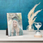 Plaque Photo Cadeau photo de script moderne<br><div class="desc">Un cadeau moderne et élégant pour votre jeune diplômé,  ami ou collègue. Il comporte une écriture de script et une photo du diplômé.</div>