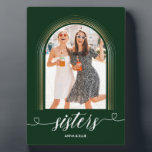 Plaque Photo Cadeau Soeurs Cadeau Gold personnalisé Vert texte<br><div class="desc">Cadeau Soeurs Cadeau Gold personnalisé Vert texte personnalisé</div>