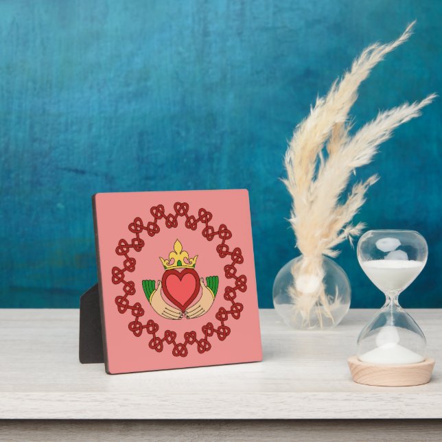 Plaque Photo Claddagh et Red Knotwork sur rose (Insitu)