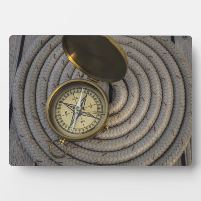 Plaque Photo Compas Antique Sur La Planche À Voilier (Devant)