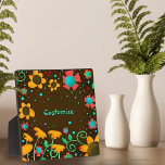 Plaque Photo Cute Daisy Jaune Fun Floral Whimsical Customisé<br><div class="desc">Plaque florale Jaune personnalisable - jolie, fantaisie et élégante oeuvre d'art créée pour inspirer et élever. Un joli design floral coloré ajoute quelques touches positives à votre quotidien. Ces plaques ludiques et tendance de chevalet font de grands cadeaux inspirants pour la famille, les amis, les collègues, les enseignants, etc... Personnalisez...</div>