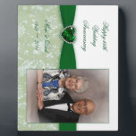 Plaque photo Damask 55th Mariage Anniversary<br><div class="desc">Un design Digitalbcon Images Design avec une couleur vert émeraude et un design damassé avec une variété d'images, de formes, de motifs, de styles et de polices personnalisées dans ce unique "Emerald Mariage Anniversary" Plaque photo. Cette conception élégante et attrayante est complétée par des lettres personnalisables pour en faire le...</div>