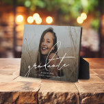 Plaque Photo Diplôme d'études supérieures de conservation de ph<br><div class="desc">Vous cherchez le cadeau ultime de remise de diplômes ? Notre plaque photo d'études supérieures personnalisée combine la joie d'une photo spéciale avec le sentiment d'un texte élégant pour célébrer leur événement académique. Choisissez parmi différents modèles, ajoutez leur nom, et même le lieu qu'ils ont étudié et année de classe...</div>