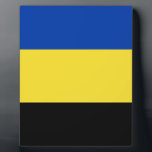 Plaque Photo Drapeau de Gelderland<br><div class="desc">Drapeau de Gelderland,  une province du Pays-Bas. Le drapeau est un tricolore horizontal de bleu,  jaune et noir. Ses couleurs proviennent des armoiries de Gelderland qui,  à leur tour,  étaient basées sur les armoiries de l'Hertogdom Gelre.</div>