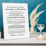 Plaque Photo Élégant message de Merci invité Mariage noir<br><div class="desc">Personnalisé "À nos amis et à notre famille" message de remerciement affiche de la table pour les invités mariages. Une belle touche personnalisée pour votre entrée de réception ou table de faveur. Design de texte classique en noir et blanc avec une variété de styles de police élégants différents. Les noms...</div>