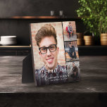 Plaque Photo Élégant Script Diplômé 4 garde-photos<br><div class="desc">Custom 4 Photo Elegant Script Graduate Keepsaké Plaque - Afficher avec amour et fierté dans votre maison. CONSEIL PHOTO : Recadrez/Dimensionnez vos photos avec le sujet au milieu AVANT de télécharger pour obtenir de meilleurs résultats. Fait une élégante idée cadeau de remise de diplôme de gardien. Félicitations au diplômé !...</div>