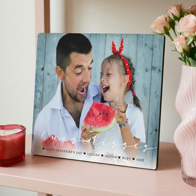 Plaque Photo Hugs & Kisses Heureuse Sainte-Valentin Photo de fa (Hugs & Kisses Happy Valentine's Day Family Photo Plaque)