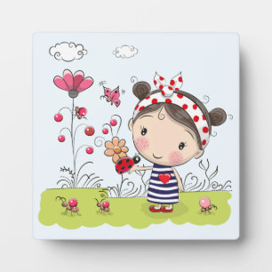 Plaque Photo Jolie fille en dessin animé avec Ladybug dans la s