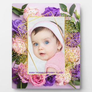 Plaque Photo Jolie photo de bébé fille à l'aquarelle florale ro