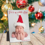 Plaque Photo La Bible de Noël religieuse Verse Élégante Photo b<br><div class="desc">Élégante plaque de faire-part de naissance de Noël avec un beau verset biblique sur Jésus dans la typographie rouge cursive. Pour nous,  un enfant naît. Ésaïe 9:6. Un beau cadeau de vacances pour bébé nouveau-né avec une photo complète sous les écritures religieuses sur le devant écrit en rouge.</div>