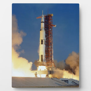 Plaque Photo La Terre tremble sous la poussée colossale de Satu