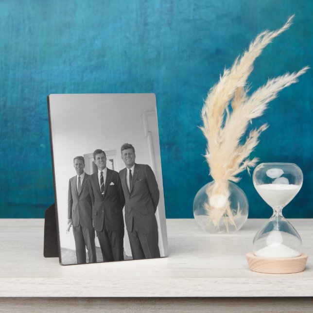 Plaque Photo Le président américain John Kennedy et ses frères, (Côté)